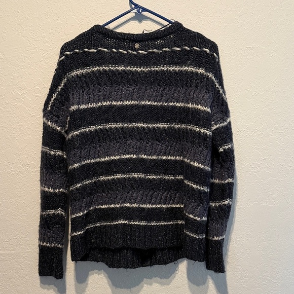 Roxy Blue White Gray Striped Chunky Knit Button Front Cardigan M Cottagecore Top - Picture 8 of 12